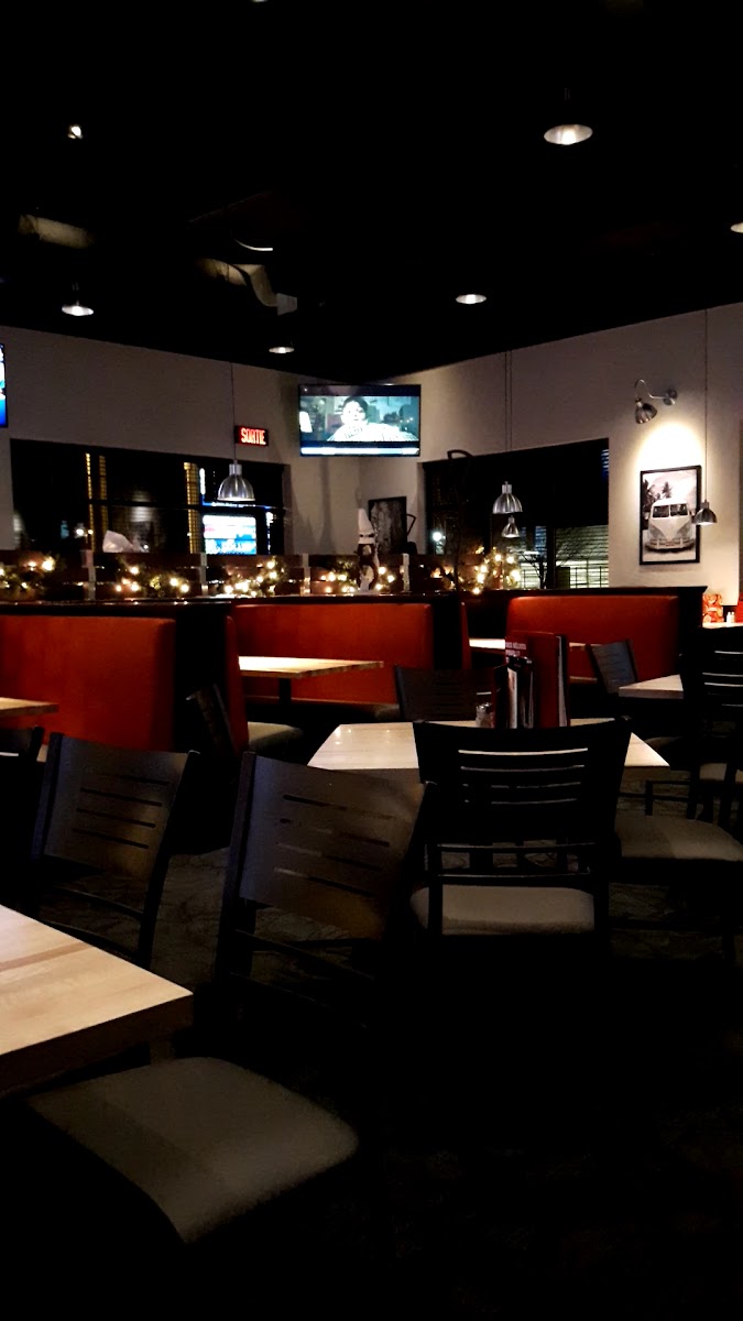 Boston Pizza-2