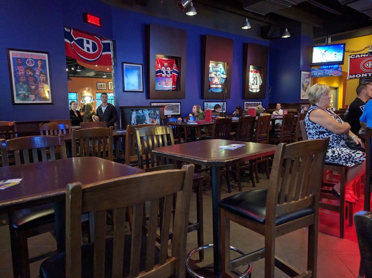 Boston Pizza-4